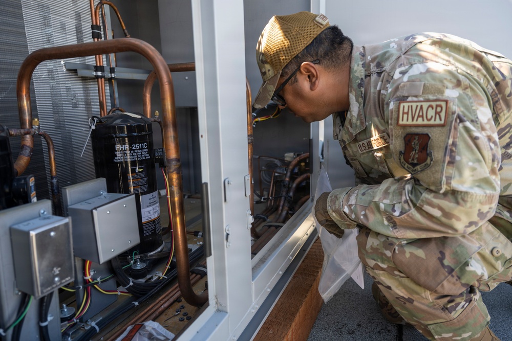 Idaho Air National Guard civil engineers strengthen partnership during Canadian DFT