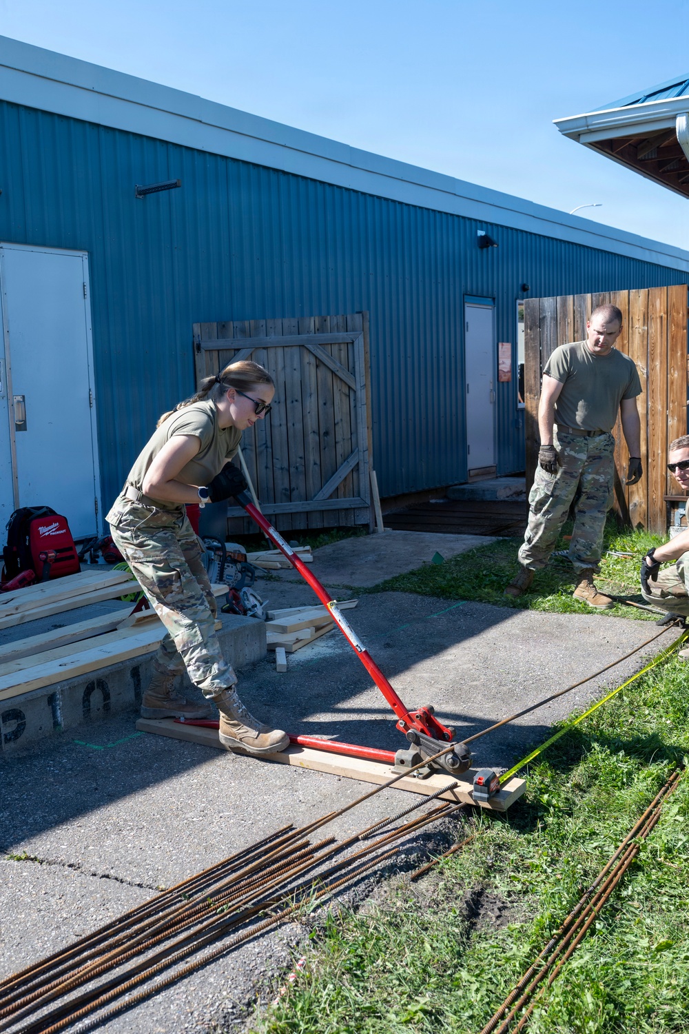 Idaho Air National Guard civil engineers strengthen partnership during Canadian DFT