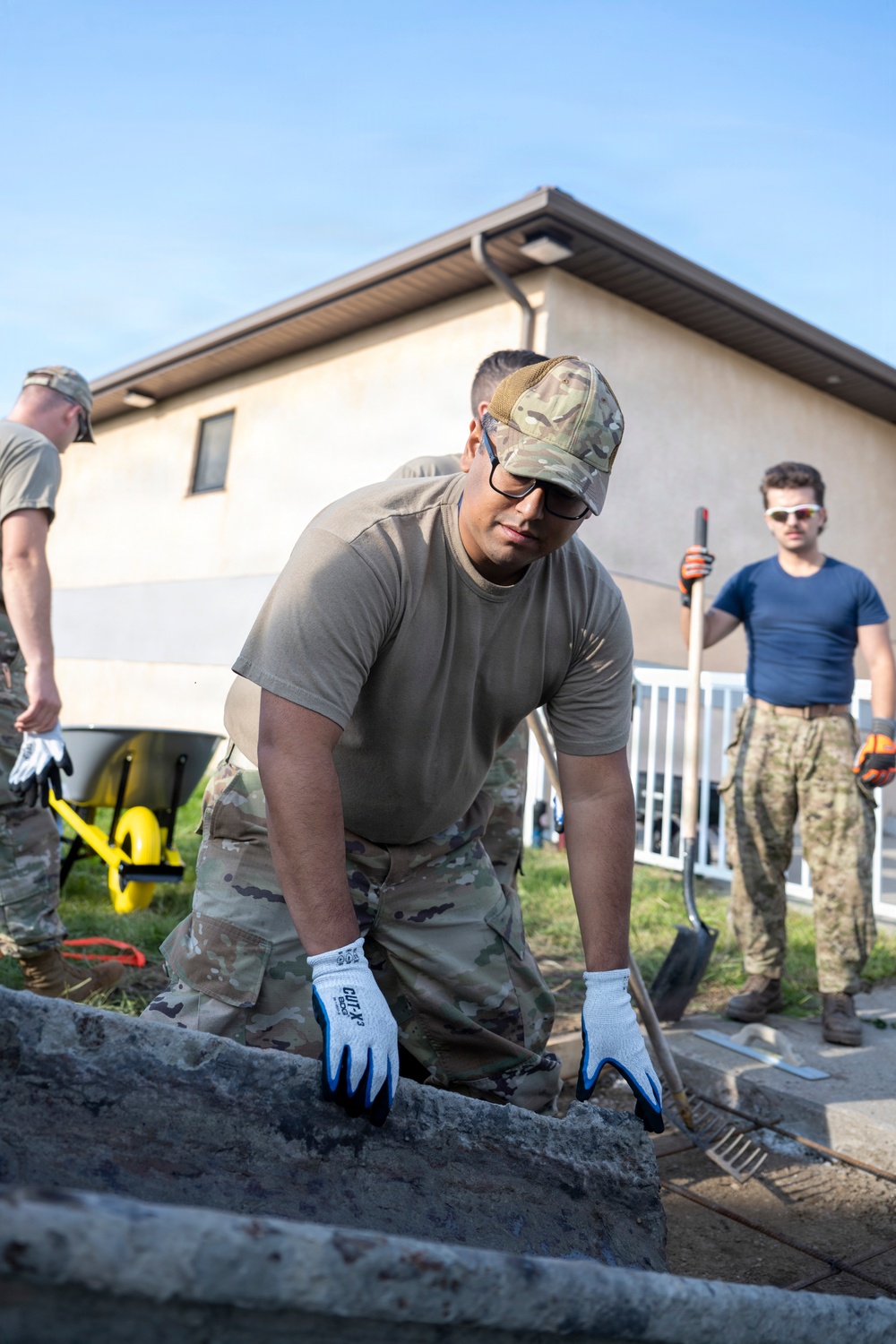 Idaho Air National Guard civil engineers strengthen partnership during Canadian DFT