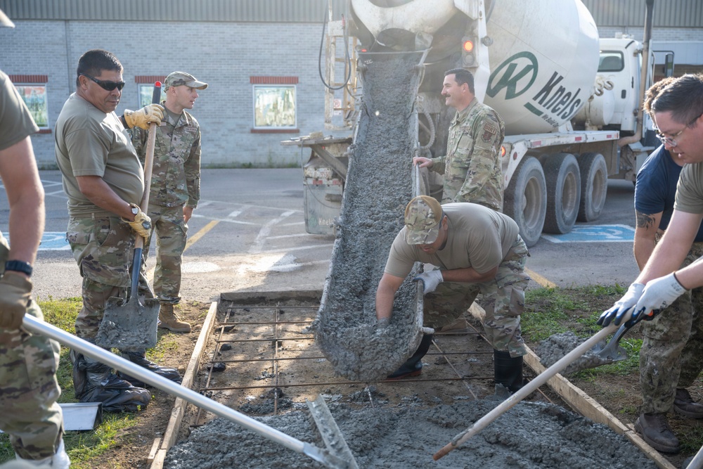 Idaho Air National Guard civil engineers strengthen partnership during Canadian DFT