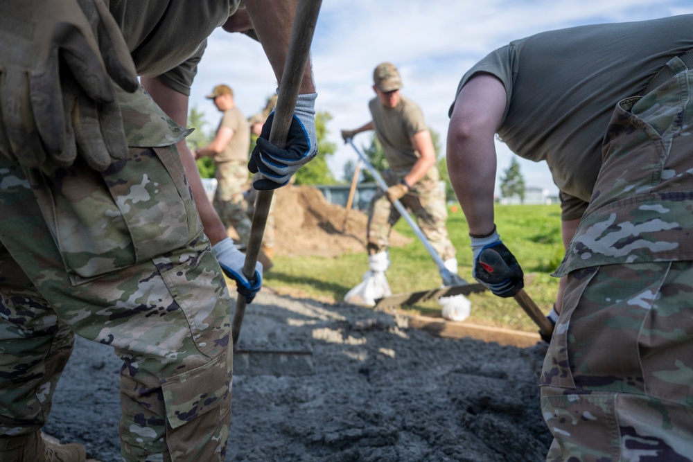 Idaho Air National Guard civil engineers strengthen partnership during Canadian DFT