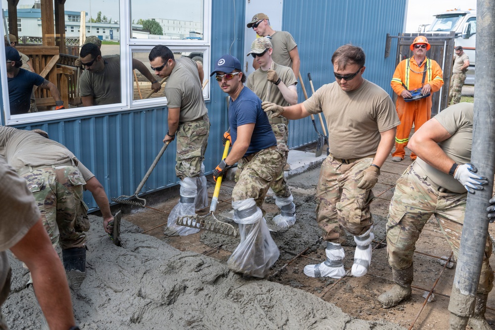 Idaho Air National Guard civil engineers strengthen partnership during Canadian DFT
