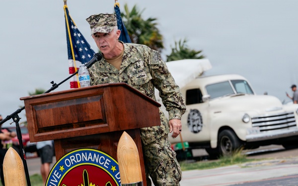 EODGRU-1 Holds a Change of Command