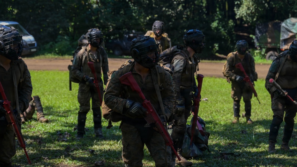 DELAYEN 26: MRF-D Marines, French soldiers exchange martial arts