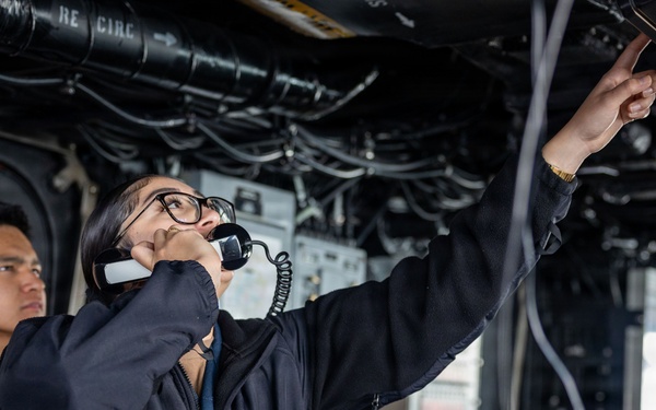 USS Boxer, 11th MEU Conduct Daily Operations