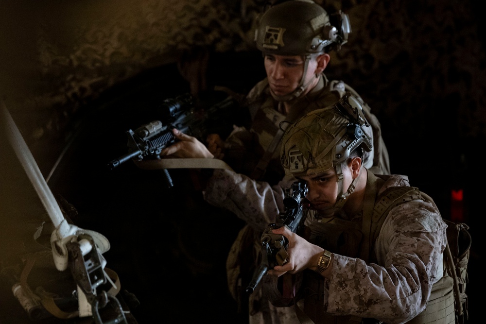 11th MEU Marines Conduct Close Combat Movement Drills Aboard Boxer