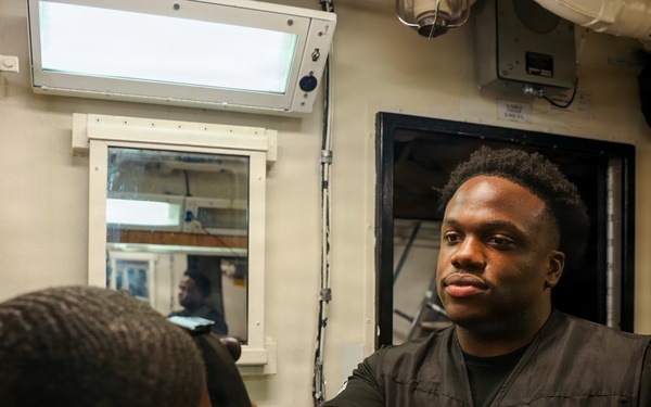 Shipboard Life Aboard USS Mason (DDG 87)