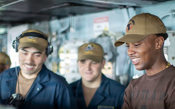 George Washington Recognizes Sailor of the Week