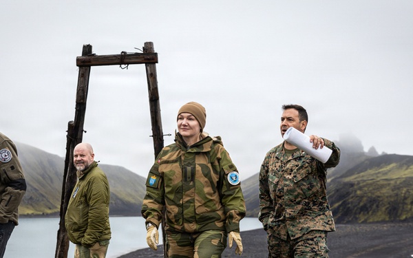 U.S. Marines, Norwegian Military Leaders conduct site reconnaisance on Jan Mayen