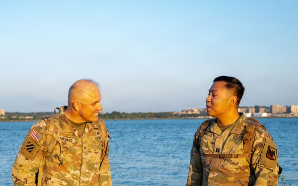 DC National Guard Commanding General joins JTF-DC Guardsmen in ruckmarch