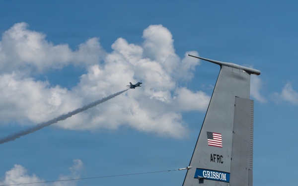 Thunderbirds Formation Frames Grissom's Refueler