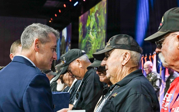 Indiana Rangers receive Presidential Unit Citation for heroism in Vietnam War