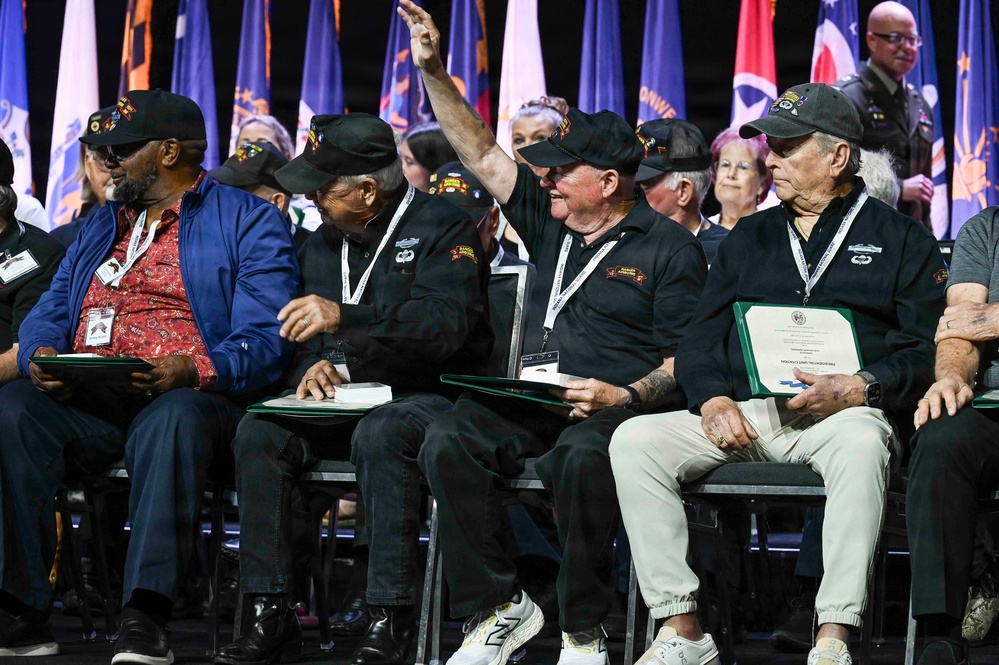 Indiana Rangers receive Presidential Unit Citation for heroism in Vietnam War