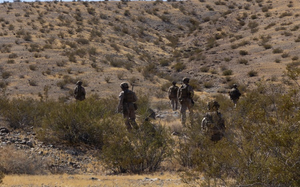 13th MEU | BLT 2/4 Executes a Vertical Assault Raid