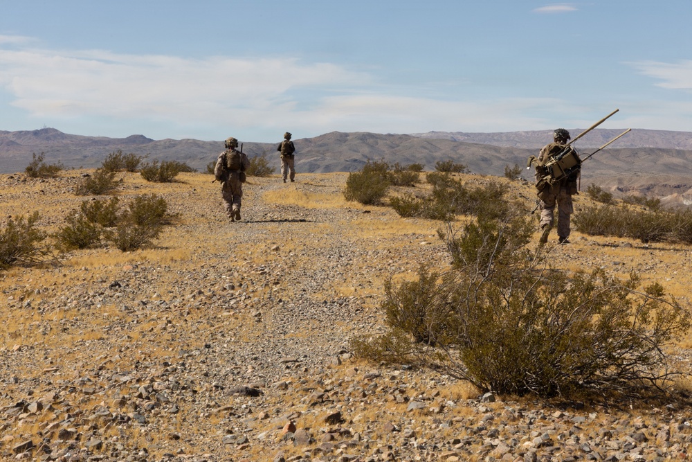 13th MEU | BLT 2/4 Executes a Vertical Assault Raid