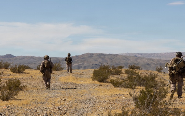 13th MEU | BLT 2/4 Executes a Vertical Assault Raid