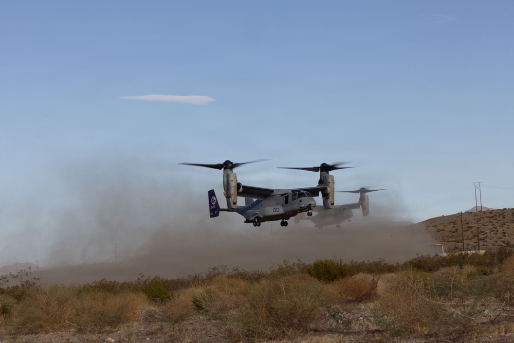 13th MEU | BLT 2/4 Executes a Vertical Assault Raid
