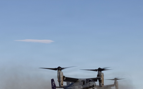 13th MEU | BLT 2/4 Executes a Vertical Assault Raid