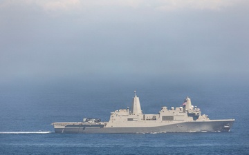 13th MEU | MKIARG Sails in Formation