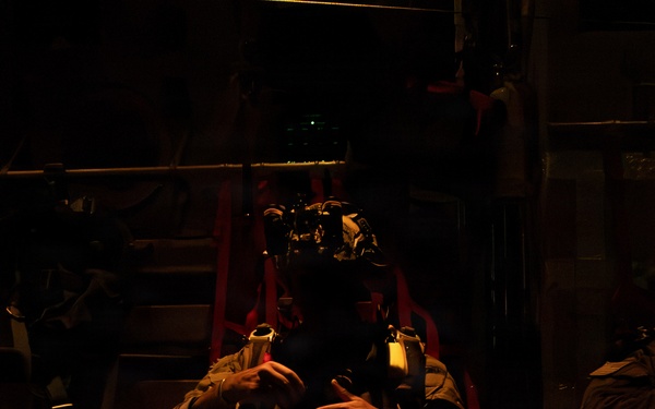 1st SFG(A) Soldiers and Green Berets Performs an Airborne and Freefall Jump