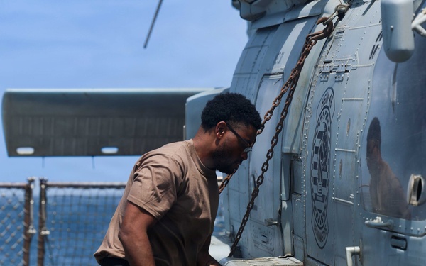 Post-Flight Operations Aboard USS Mason (DDG 87)