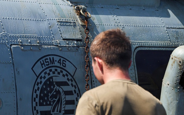 Post-Flight Operations Aboard USS Mason (DDG 87)