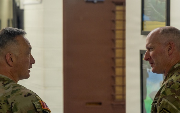 USFJ Commander Visits Camp Zama for Senior Leader Engagement