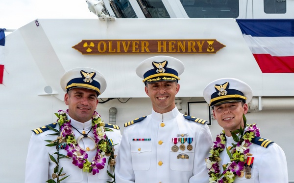 New commanding officer takes the helm of Fast Response Cutter Oliver Henry