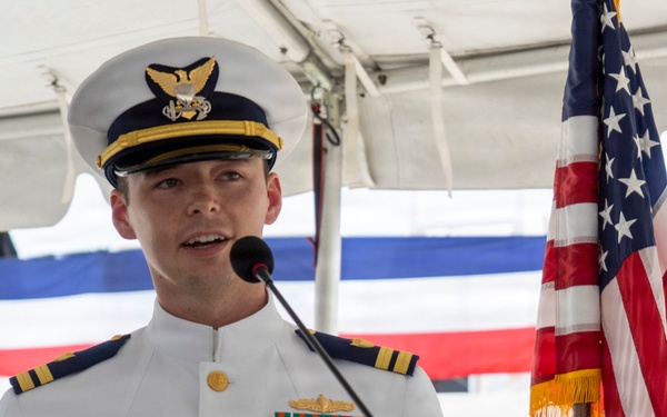 New commanding officer takes the helm of Fast Response Cutter Oliver Henry