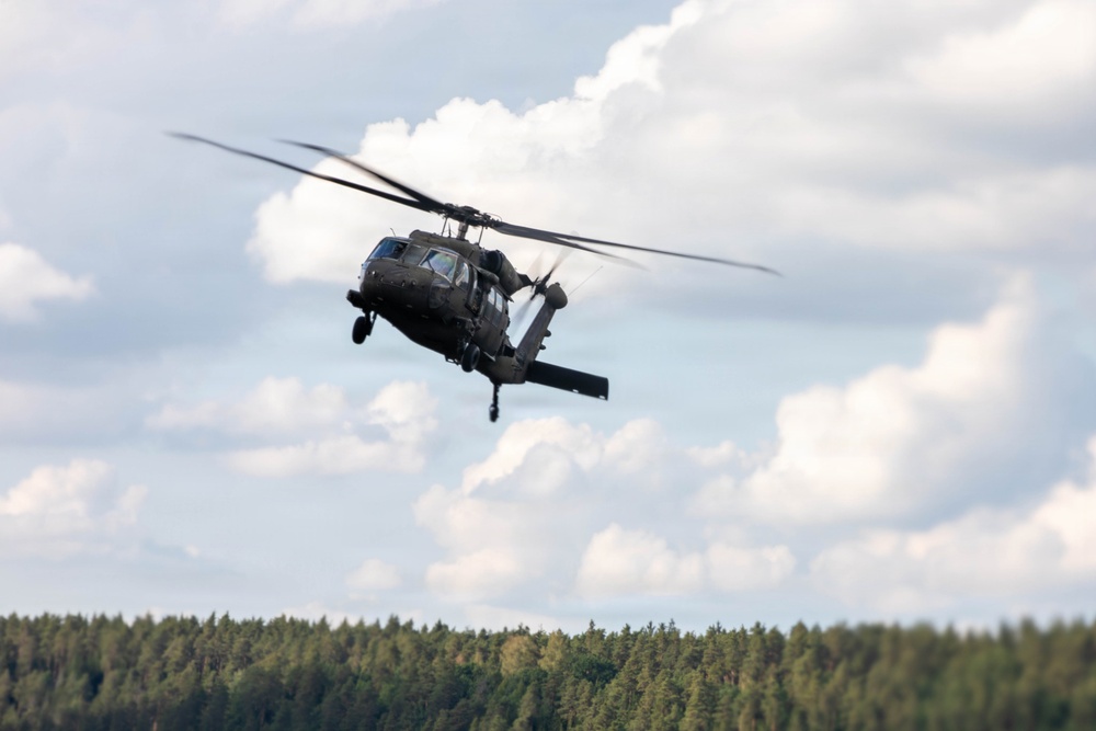 12th Combat Aviation Brigade conducts air assault training in Germany
