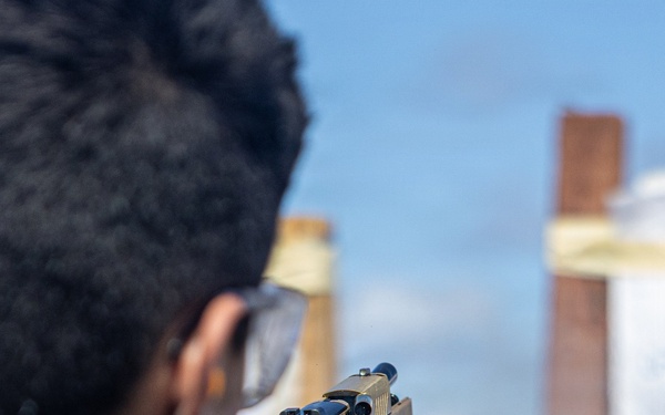 USS Mustin conducts live-fire exercise