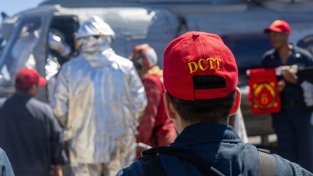 USS Mustin conducts integrated training team drill