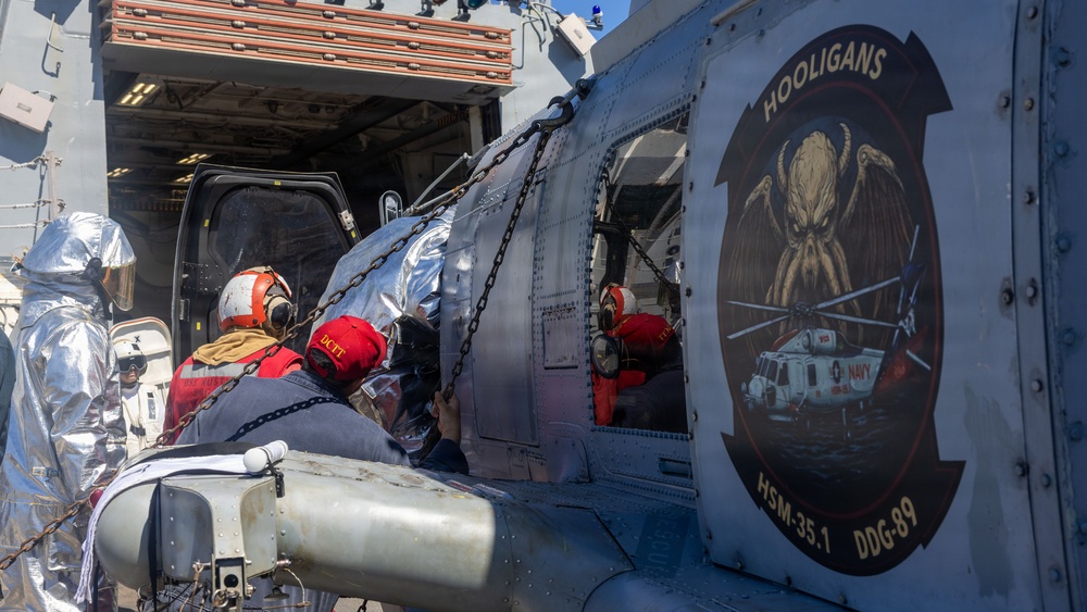 USS Mustin conducts integrated training team drill