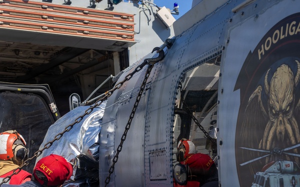 USS Mustin conducts integrated training team drill