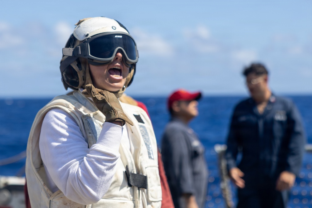 USS Mustin conducts integrated training team drill