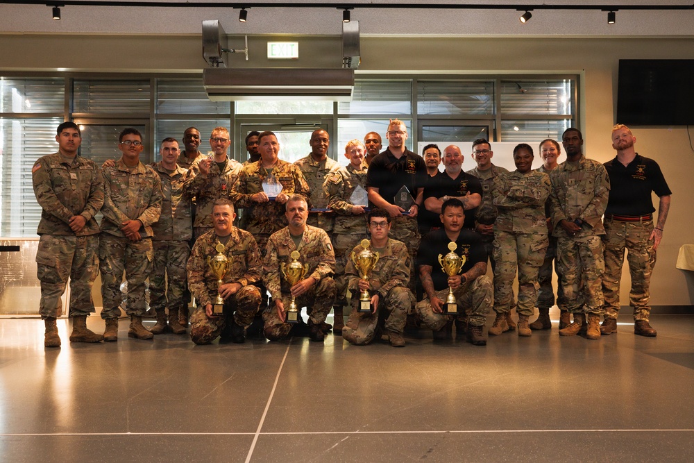 16th Sustainment Brigade Stirrup and Whisk