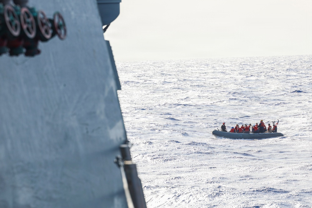 USS Oscar Austin (DDG 79) conducts small boat operations