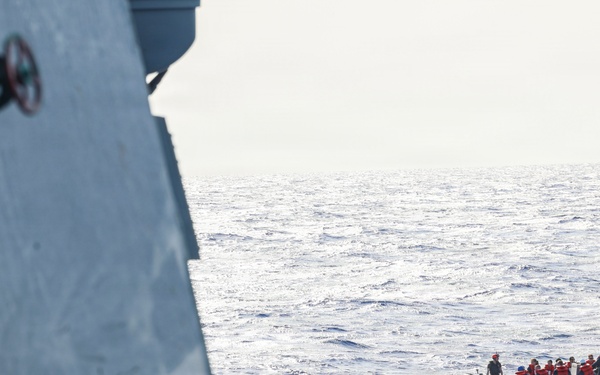 USS Oscar Austin (DDG 79) conducts small boat operations
