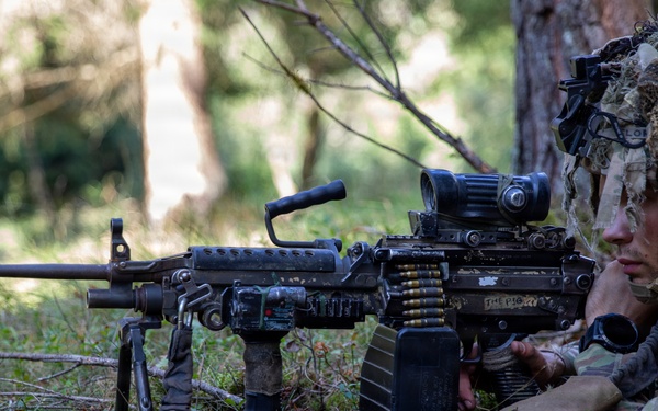 Saber Junction 26 173rd Soldier Provides Site Security