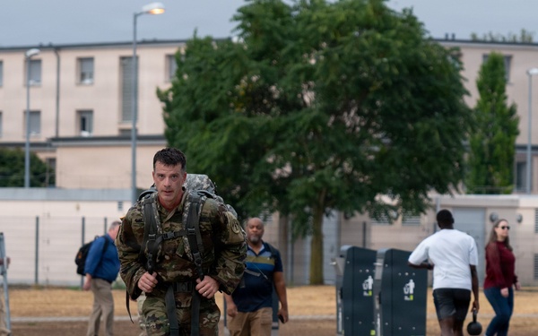 Soldiers of Multi-Domain Command - Europe participate in the Flyver March