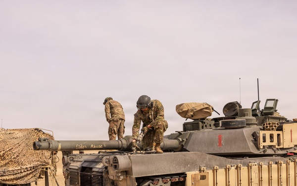 Abrams refueling operations