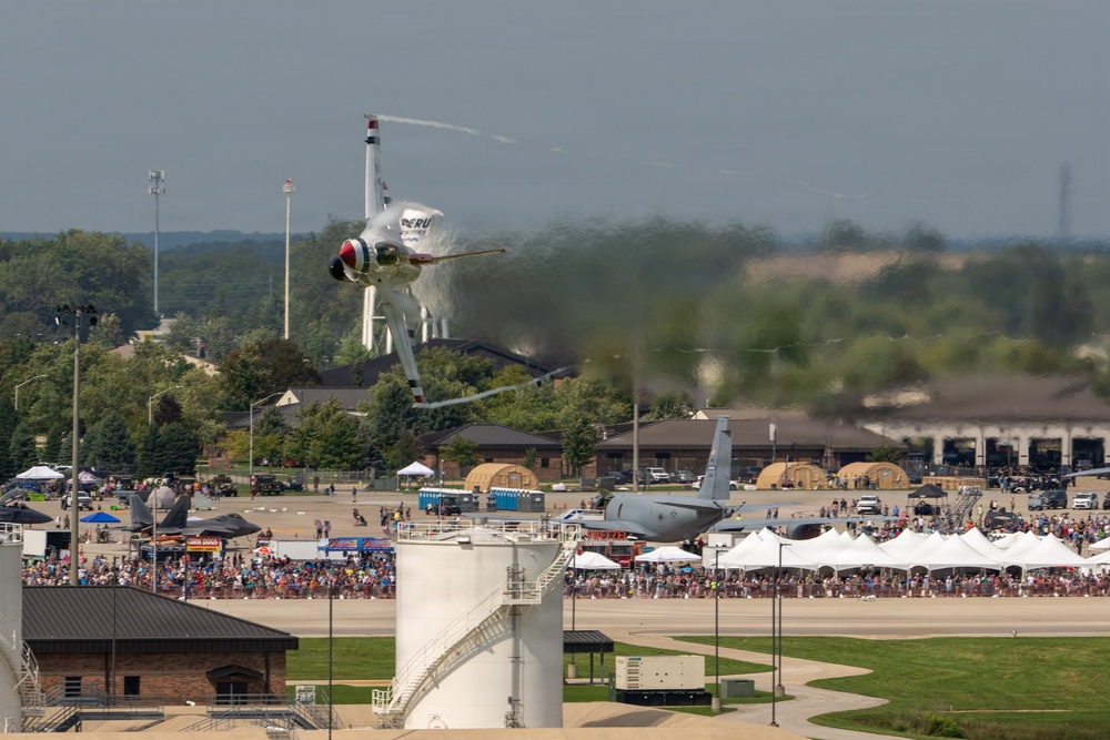 Thunderbird Rips Skyward in Vapor-Wrapped Climb Over Grissom