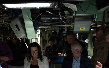 Office of General Counsel for Department of Navy Visits USS New Jersey (SSN 796)