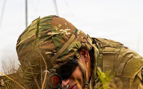 2-4 FA Soldier Pulls Security During Live-Fire Exercise