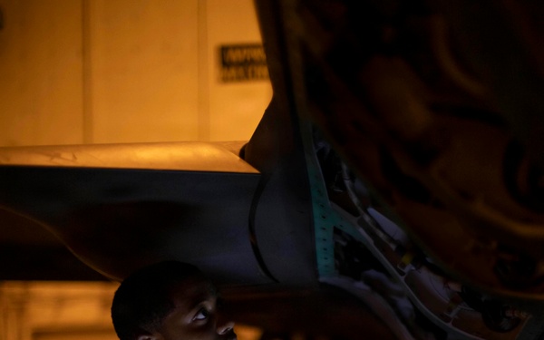 Abraham Lincoln Conducts Aircraft Maintenance