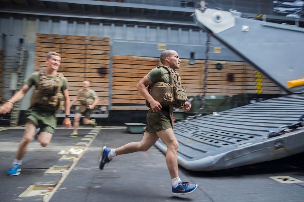 15th MEU Marines pay tribute on Memorial Day