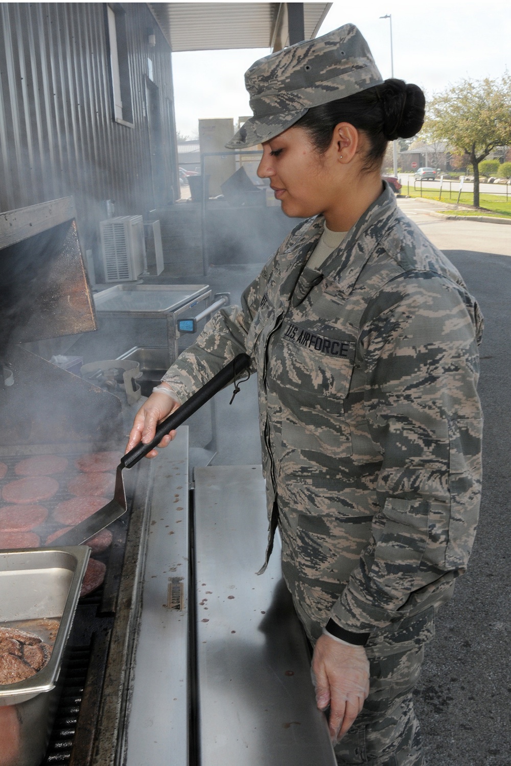 Airman at work: FSS feeds the troops