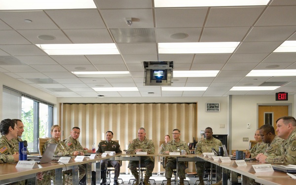 Landers highlights readiness, warfighter support during Madigan visit