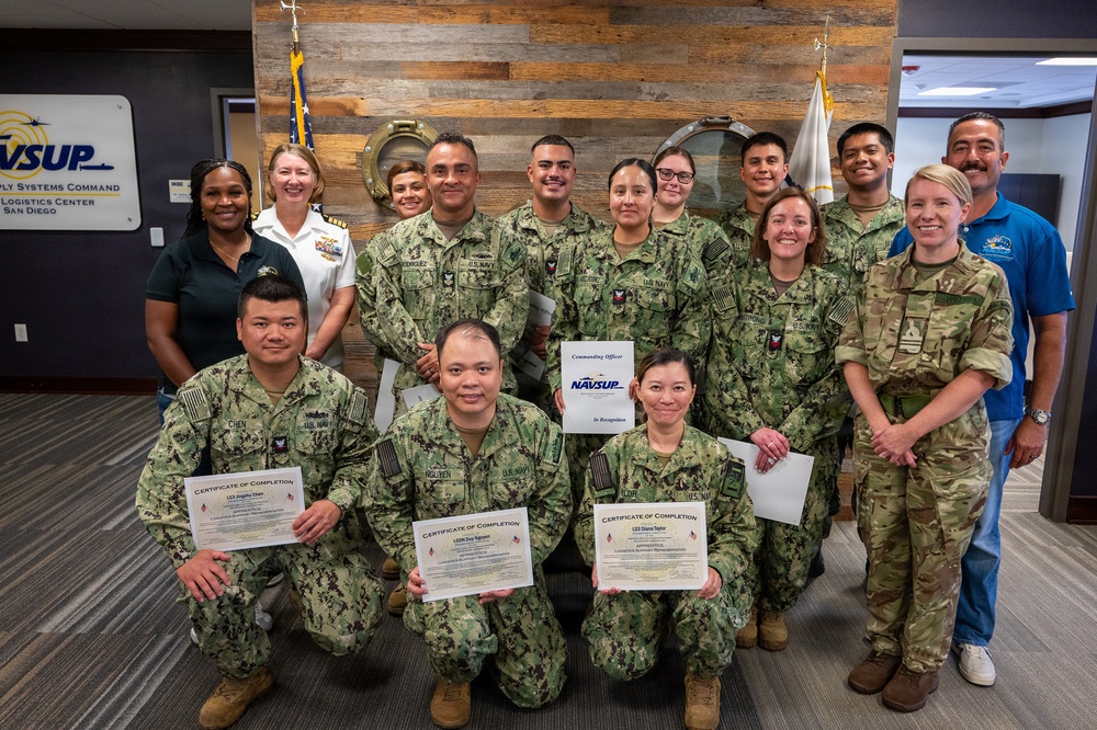 Navy Reserve Sailors Complete Logistics Support Representative Apprentice Qualification