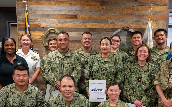 Navy Reserve Sailors Complete Logistics Support Representative Apprentice Qualification